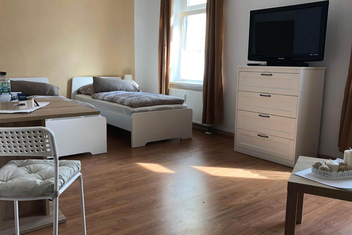 Ferienwohnung In צוויקאו מראה חיצוני תמונה